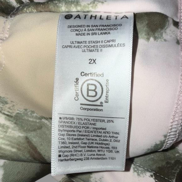 ATHLETA Ultimate Stash II Capri - Plus 2X Painted Energy Olive - Picture 4 of 9